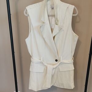 Cream Sleeveless Blazer Vest
